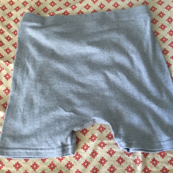 Superman Uniqlo T-Shirt & 3 pairs of Hanes Boxers - Picture 9 of 11